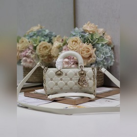 Подлинный продукт, высокое качество Маленькая сумка LADY D-JOY «Б