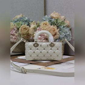 Подлинный продукт, высокое качество Маленькая сумка LADY D-JOY «Б