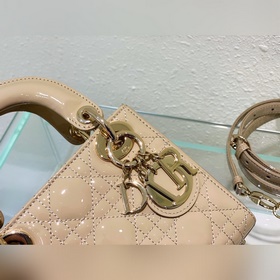 Подлинный продукт. Lady Dior, высокое качество, изготовлен из имп