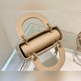 Подлинный продукт. Lady Dior, высокое качество, изготовлен из имп