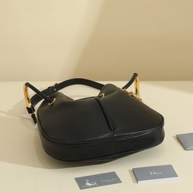 Эта сумка Dior Nolita из новой коллекции осень 2024 года представ