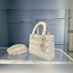 Подлинный Lady Dior My 20 см Четыре матовых эмблемы — глубокое по
