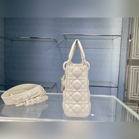 Подлинный Lady Dior My 20 см Четыре матовых эмблемы — глубокое по