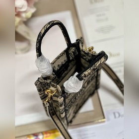 Подлинная мини-сумка для телефона Dior BOOK TOTE «Apricot Tiger» 