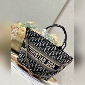 Подлинная сумка Dior с вышивкой «Синяя сумка с плечевым ремнем и 