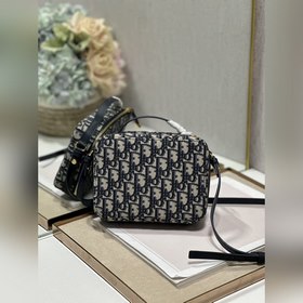Подлинная сумка Dior Caro с цепочкой Тщательно изготовлена с испо