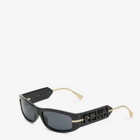 Fendi  МОДЕЛЬ： FE40120I РАЗМЕР： 56 19-140