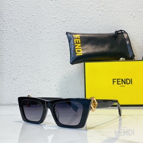 Fendi  МОДЕЛЬ： FD40219 РАЗМЕР： 53-21-140