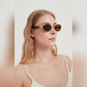 Fendi  МОДЕЛЬ： FD40218 РАЗМЕР： 54/21-140