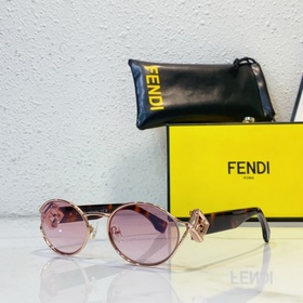 Fendi  МОДЕЛЬ： FD40218 РАЗМЕР： 54/21-140