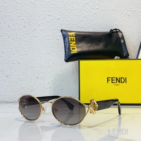 Fendi  МОДЕЛЬ： FD40218 РАЗМЕР： 54/21-140