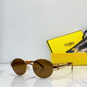 Fendi МОДЕЛЬ： 7030 РАЗМЕР： 55 20-145