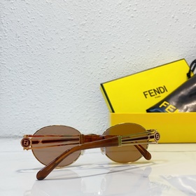 Fendi МОДЕЛЬ： 7030 РАЗМЕР： 55 20-145