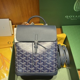 Новая модель мини-рюкзака Alpin от Goyard из кожи высшего качества от производит