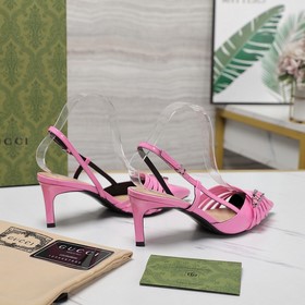 GUCCI Гуччи. Эта серия состоит из 5 кожаных ремешков и металличес