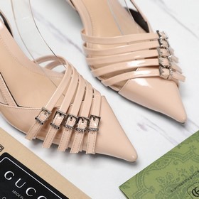 GUCCI Гуччи. Эта серия состоит из 5 кожаных ремешков и металличес