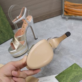 2025 Новейшая модель Gucci в фирменном магазине. Последний хит се