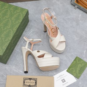 2025 Новейшая модель Gucci в фирменном магазине. Последний хит се