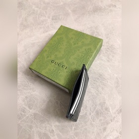 Gucci ~ Новая коллекция ранней осени 2020 ~ Карман для карт Кожа 