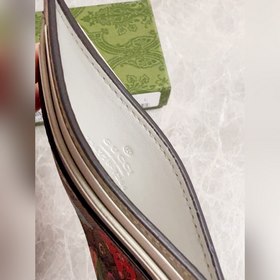 Новинка от Gucci! Карман для карт с камуфляжным рисунком. Изыскан
