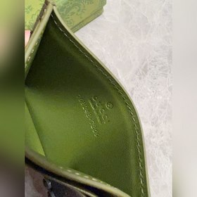 Представляем новейшую коллекцию Gucci. Карточный чехол с контраст