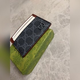 Представляем новейшую коллекцию Gucci. Карточный чехол с контраст