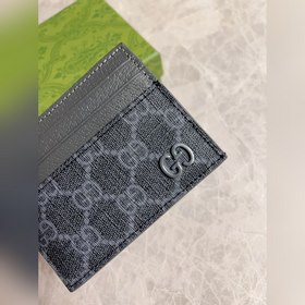Представляем новую коллекцию Gucci. Карточный чехол с контрастным