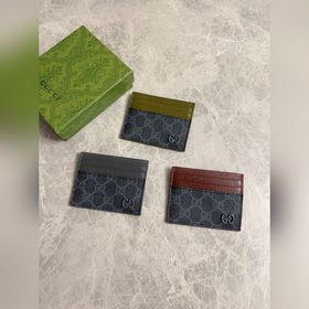 Представляем новейшую коллекцию Gucci. Картодержатель с контрастн