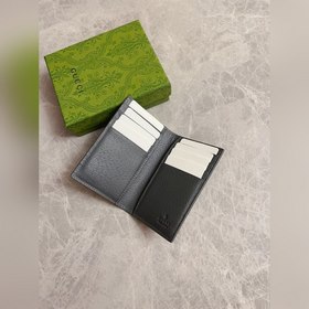 Новая коллекция Gucci представляет тонкий и компактный кошелек с 