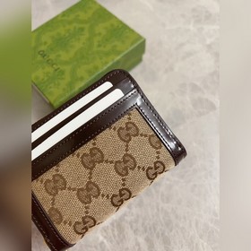 Серия Gucci Luce отличается ярким игривым характером. «Luce» в пе