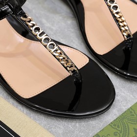 GUCCI 2025 летние сандалии с классической логотипной цепочкой Нов