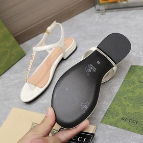 GUCCI 2025 летние сандалии с классической логотипной цепочкой Нов
