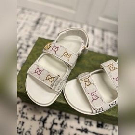 GUCCI · Гуччи Новые сандалии на плоской подошве с липучкой из кол