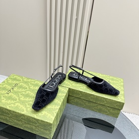 【Gucci】 Новая весенняя и летняя коллекция 24ss сандалиями с квадр