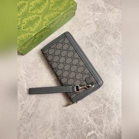 Серия GG Ophidia сочетает в себе традиционный дух Gucci и совреме
