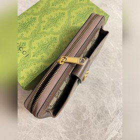 Серия GG Ophidia сочетает в себе традиционный дух Gucci и совреме