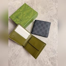 Представляем новую коллекцию Gucci — короткий кошелек (с внутренн