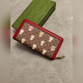 Новейшая модель GUCCI! Оригинальная продукция! Коллекция Doraemo