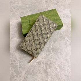 Качество фирменного магазина, товары высшего качества, фотографии