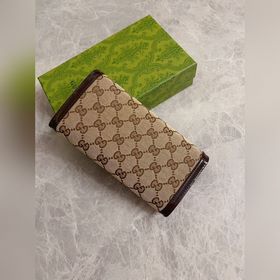 Серия Gucci Luce отличается ярким игривым характером. «Luce» в пе