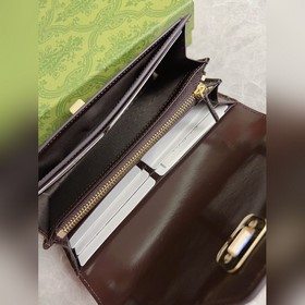 Серия Gucci Luce отличается ярким игривым характером. «Luce» в пе