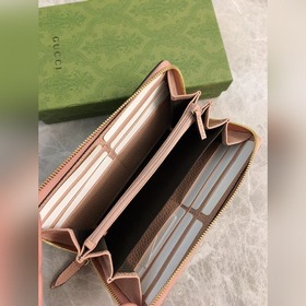 Новинка от Gucci! Изготовлена из импортной кожи ниток, новая сери