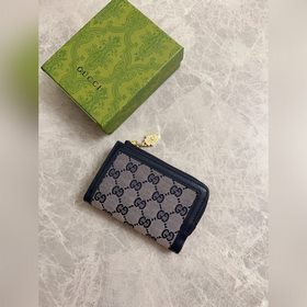 Серия Gucci Luce отличается ярким игривым дизайном. «Luce» в пере
