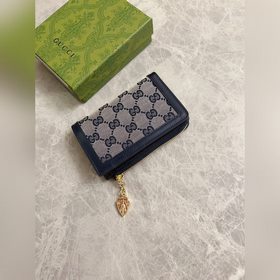 Серия Gucci Luce отличается ярким игривым дизайном. «Luce» в пере