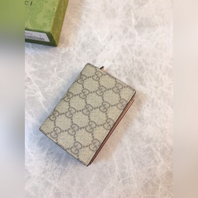 Новинка от Gucci! Изготовлена из импортной кожи ниток, новая сери