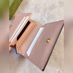 Новинка от Gucci! Изготовлена из импортной кожи ниток, новая сери
