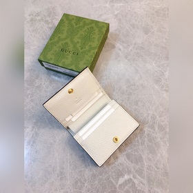 Новинка от Gucci! Изготовлено из импортной кожи ниток, новая сери