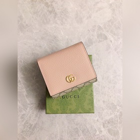 Новинка от Gucci! Изготовлена из импортной кожи ниток, новая сери