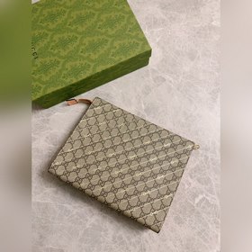 Качество фирменного магазина, товары высшего качества, фотографии
