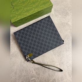 Представляем новую коллекцию Gucci. Сумка с контрастным двухцветн